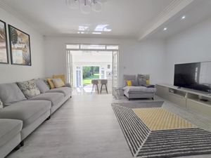 Photo 16- click for photo gallery